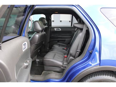 Used 2014 Ford Explorer Limited w/ Equipment Group 302A AWD/4WD image 12