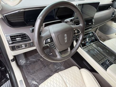 Used 2024 Lincoln Navigator L Black Label AWD/4WD image 4