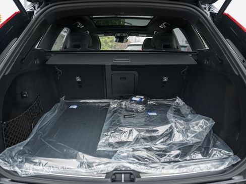 New 2026 Volvo XC60 B5 Ultra w/ Protection Package Premier image 10