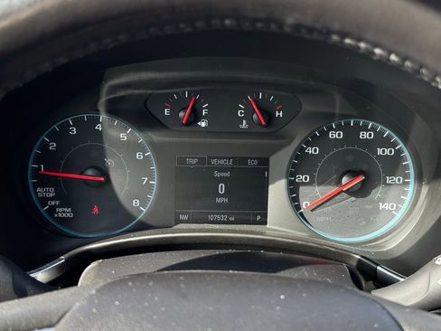 Used 2018 Chevrolet Equinox LT image 29