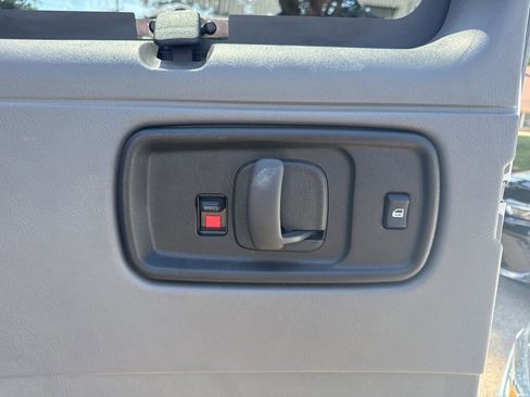 Used 2025 Chevrolet Express 3500 LS RWD image 24