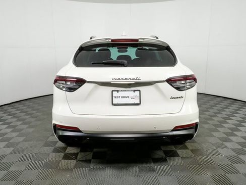 Certified 2022 Maserati Levante Modena image 32