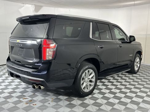 Used 2021 Chevrolet Tahoe Premier w/ Premium Package RWD image 8