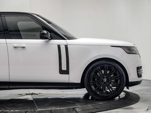 Used 2023 Land Rover Range Rover Autobiography AWD/4WD image 22