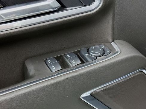 Used 2025 Chevrolet Silverado 2500 LT image 21