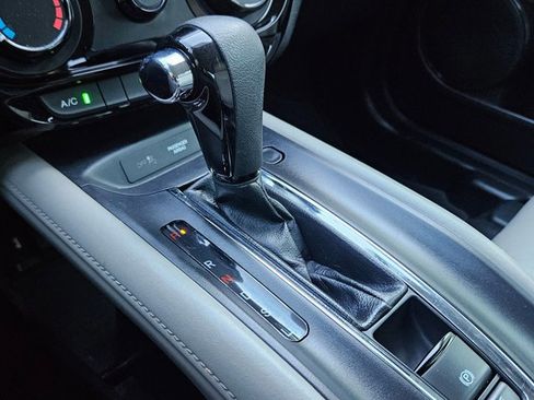 Used 2016 Honda HR-V LX image 11