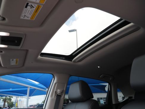 Used 2026 Honda HR-V EX-L image 17