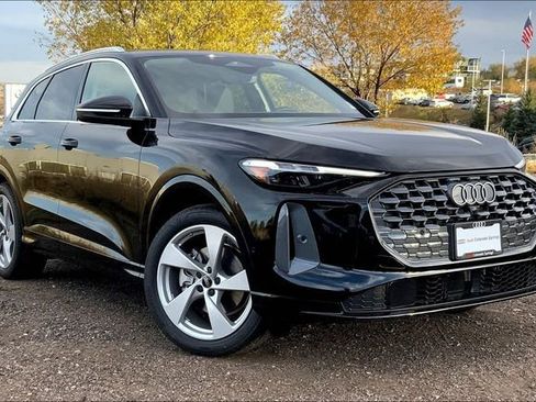 New 2025 Audi Q5 Prestige image 2