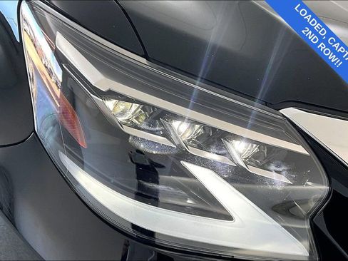 Used 2023 Lexus GX 460 Premium w/ Accessory Package image 40
