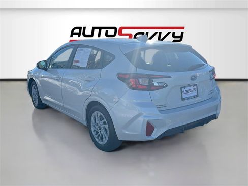 Used 2024 Subaru Impreza 2.0i image 5