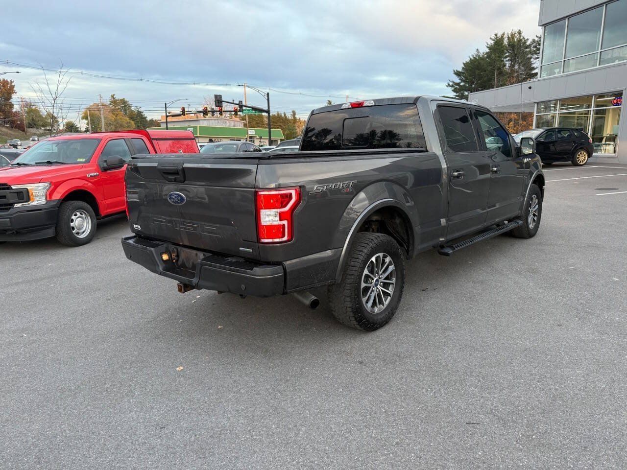 Used 2020 Ford F150 XLT w/ Equipment Group 302A Luxury AWD/4WD image 4