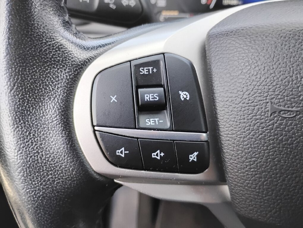 Used 2022 Ford Explorer XLT AWD/4WD image 22