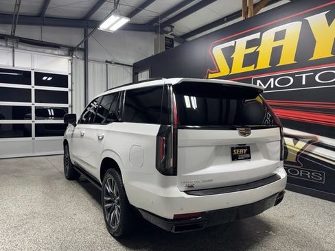 Used 2021 Cadillac Escalade Sport w/ Driver Assist Tech Package AWD/4WD image 21