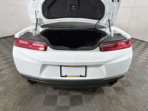 Used 2016 Chevrolet Camaro LT RWD image 26