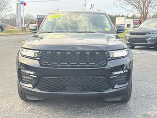 Used 2023 Jeep Grand Cherokee Limited w/ Black Appearance Package video 2