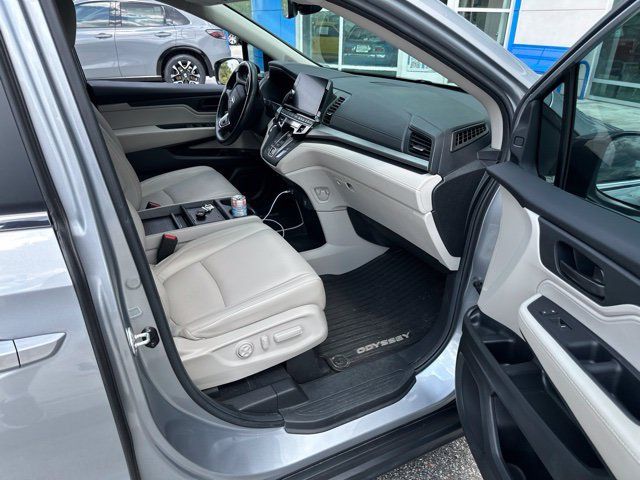 Used 2025 Honda Odyssey EX-L image 8