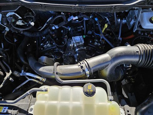 Used 2025 Ford F150 XLT w/ Equipment Group 302A MID image 32