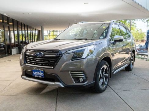 Certified 2023 Subaru Forester Touring AWD/4WD image 3