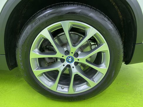 Used 2021 BMW X5 xDrive45e w/ Premium Package image 16