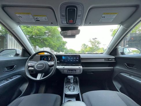 Used 2025 Hyundai Kona SEL FWD image 28