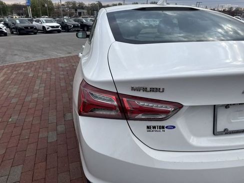 Used 2022 Chevrolet Malibu LT image 10