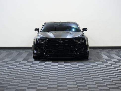 Used 2020 Chevrolet Camaro ZL1 RWD image 4
