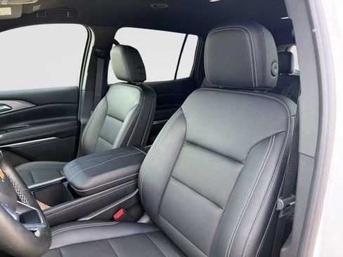 Used 2026 Chevrolet Traverse LT w/ Driver Confidence Package AWD/4WD image 22