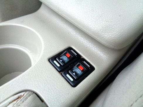 Used 2010 Subaru Impreza 2.5i Premium image 22