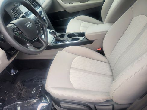 Used 2016 Hyundai Sonata SE image 18