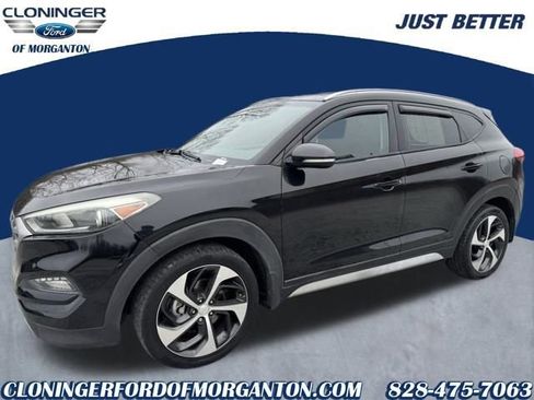 Used 2017 Hyundai Tucson Sport image 4