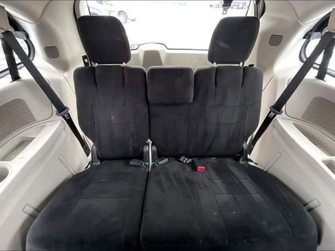 Used 2012 Dodge Grand Caravan SXT image 26