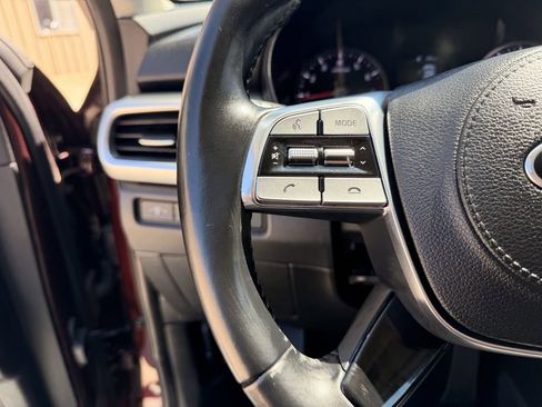 Used 2020 Kia Telluride S FWD image 16