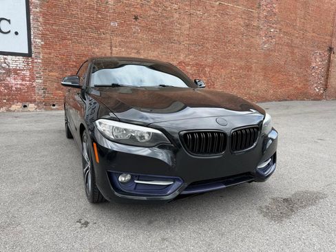 Used 2017 BMW 230i Coupe image 2