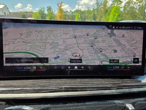 Used 2024 BMW X5 xDrive40i w/ M Sport Package AWD/4WD image 11