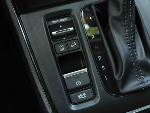 Used 2026 Honda CR-V LX image 28