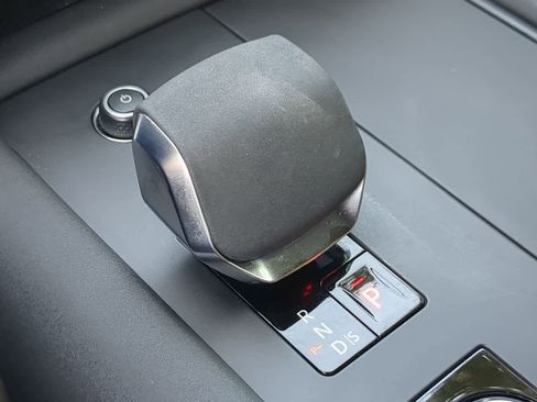 Used 2023 Land Rover Discovery HSE R-Dynamic image 36