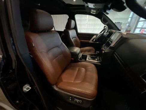 Used 2021 Toyota Land Cruiser image 26