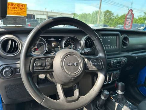 Used 2022 Jeep Wrangler Sport AWD/4WD image 7