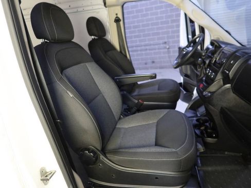 Used 2021 RAM ProMaster 2500 FWD image 12