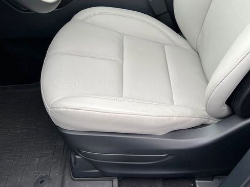 New 2026 Lincoln Aviator AWD image 4