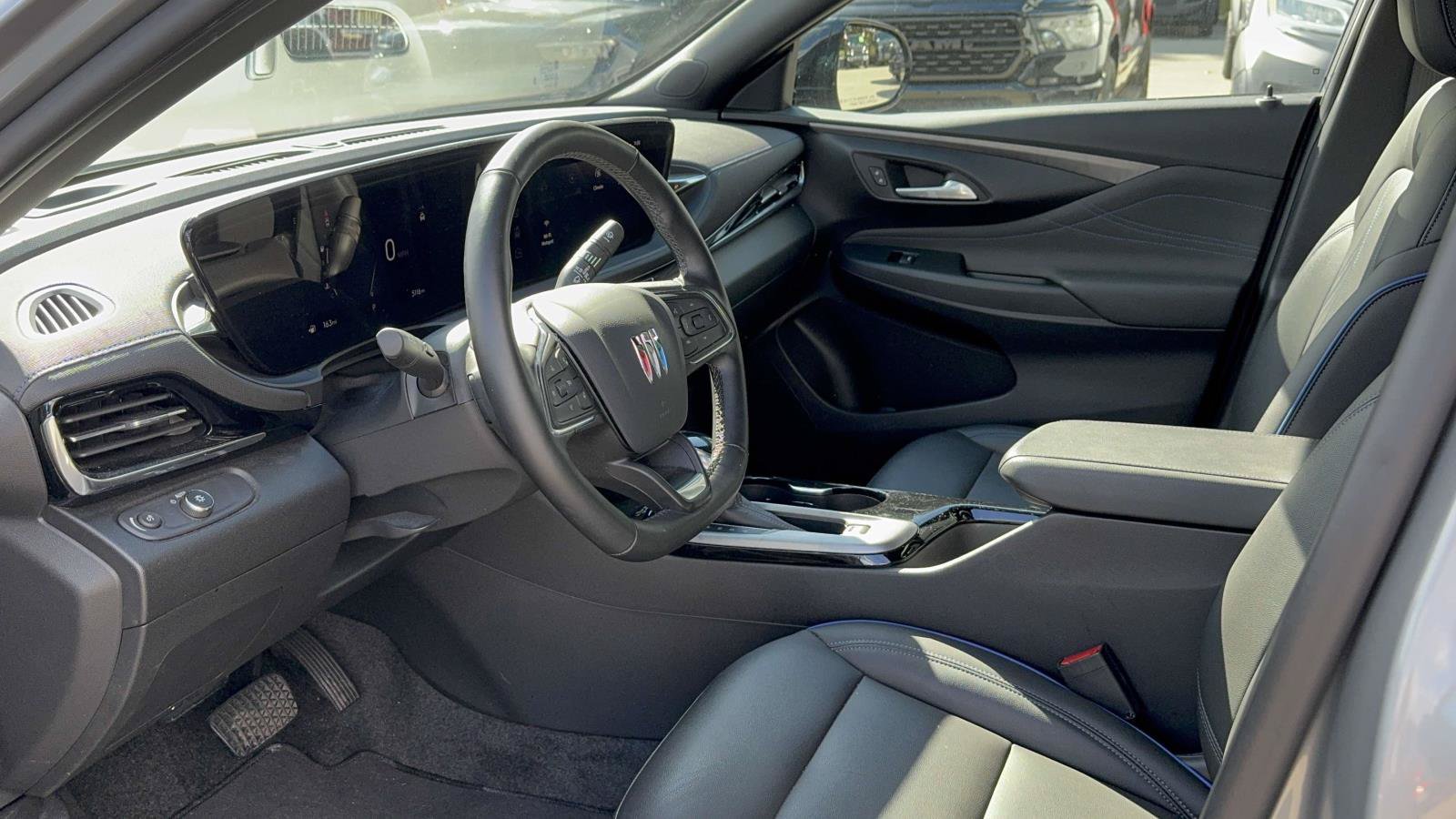 Used 2024 Buick Envista Sport Touring w/ Convenience I Package FWD image 26