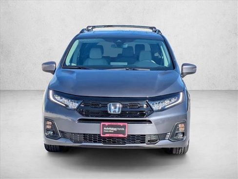 New 2026 Honda Odyssey Touring image 6