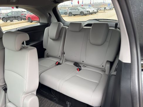 Used 2023 Honda Odyssey Touring image 17