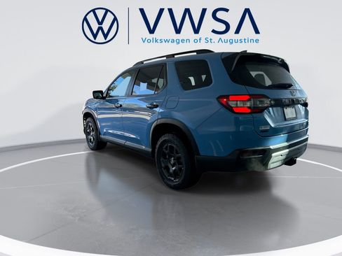 Used 2023 Honda Pilot TrailSport image 5