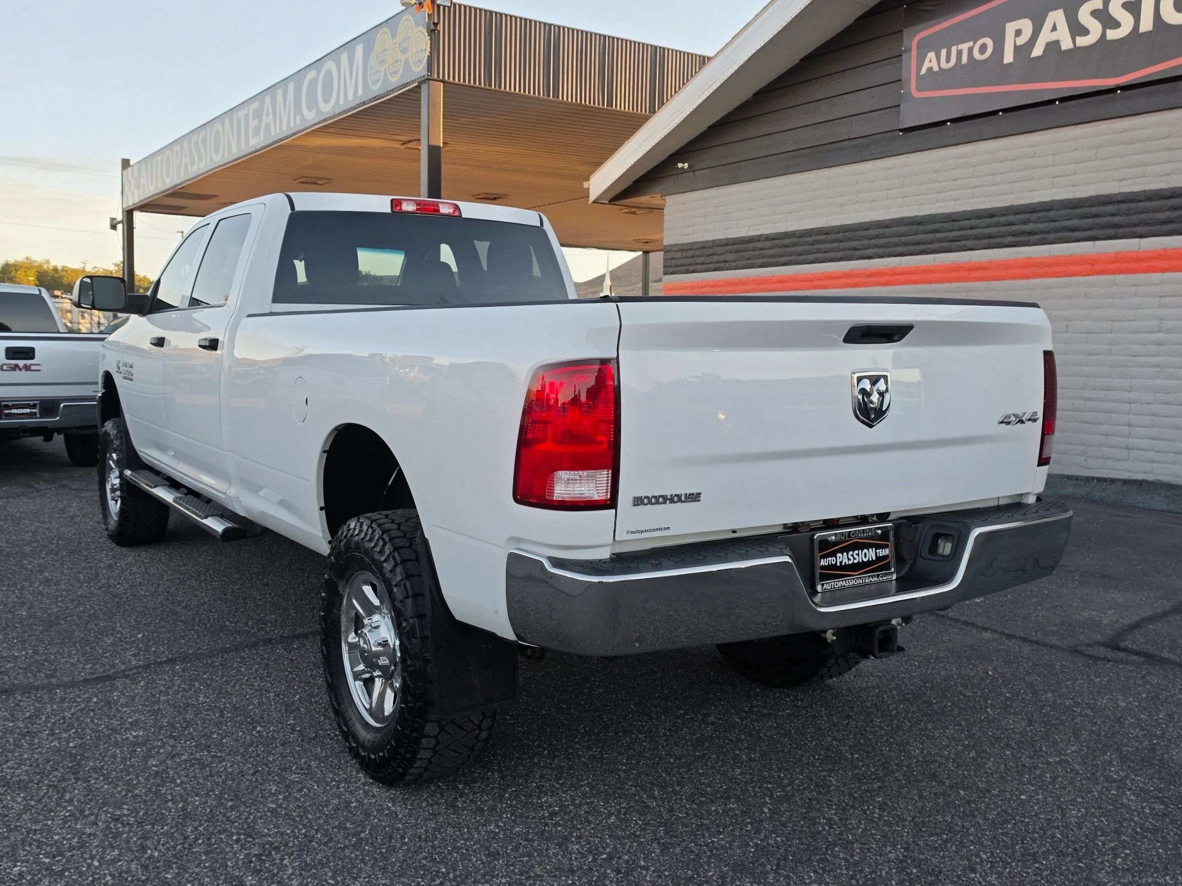 Used 2016 RAM 3500 Tradesman w/ Chrome Appearance Group AWD/4WD image 3