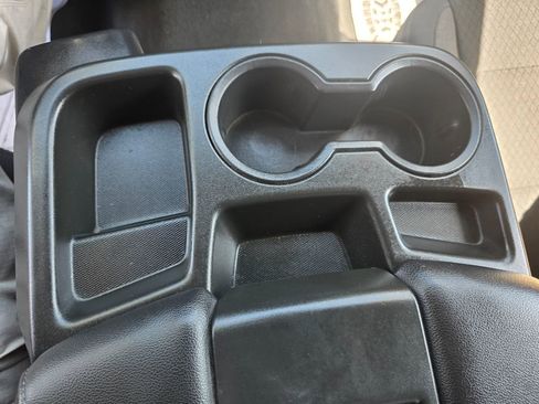 Used 2020 Chevrolet Silverado 1500 LT AWD/4WD image 17