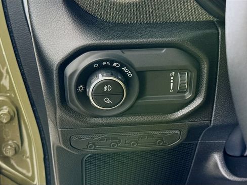 New 2026 Jeep Gladiator Willys AWD/4WD image 10