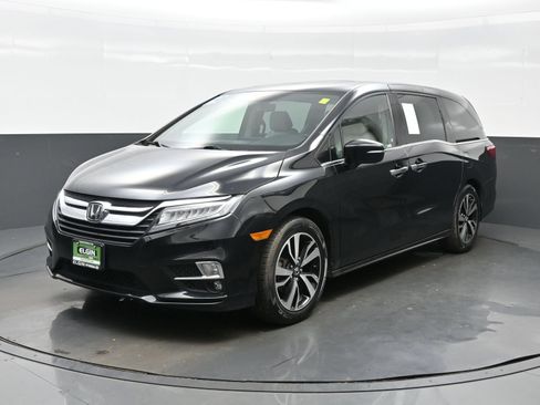 Used 2019 Honda Odyssey Elite image 2