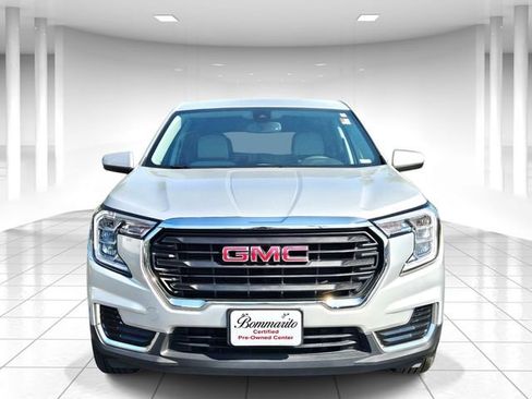 Used 2022 GMC Terrain SLE image 5