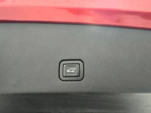 Used 2022 Cadillac XT6 Premium Luxury w/ Platinum Package AWD/4WD image 32